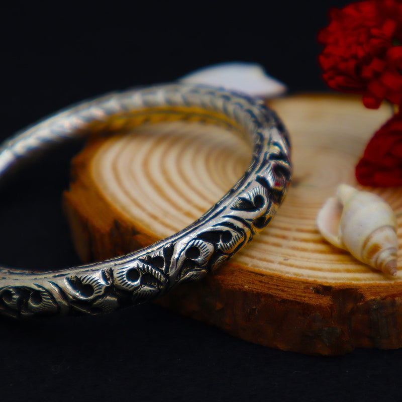 Oxidised Tribal Kada